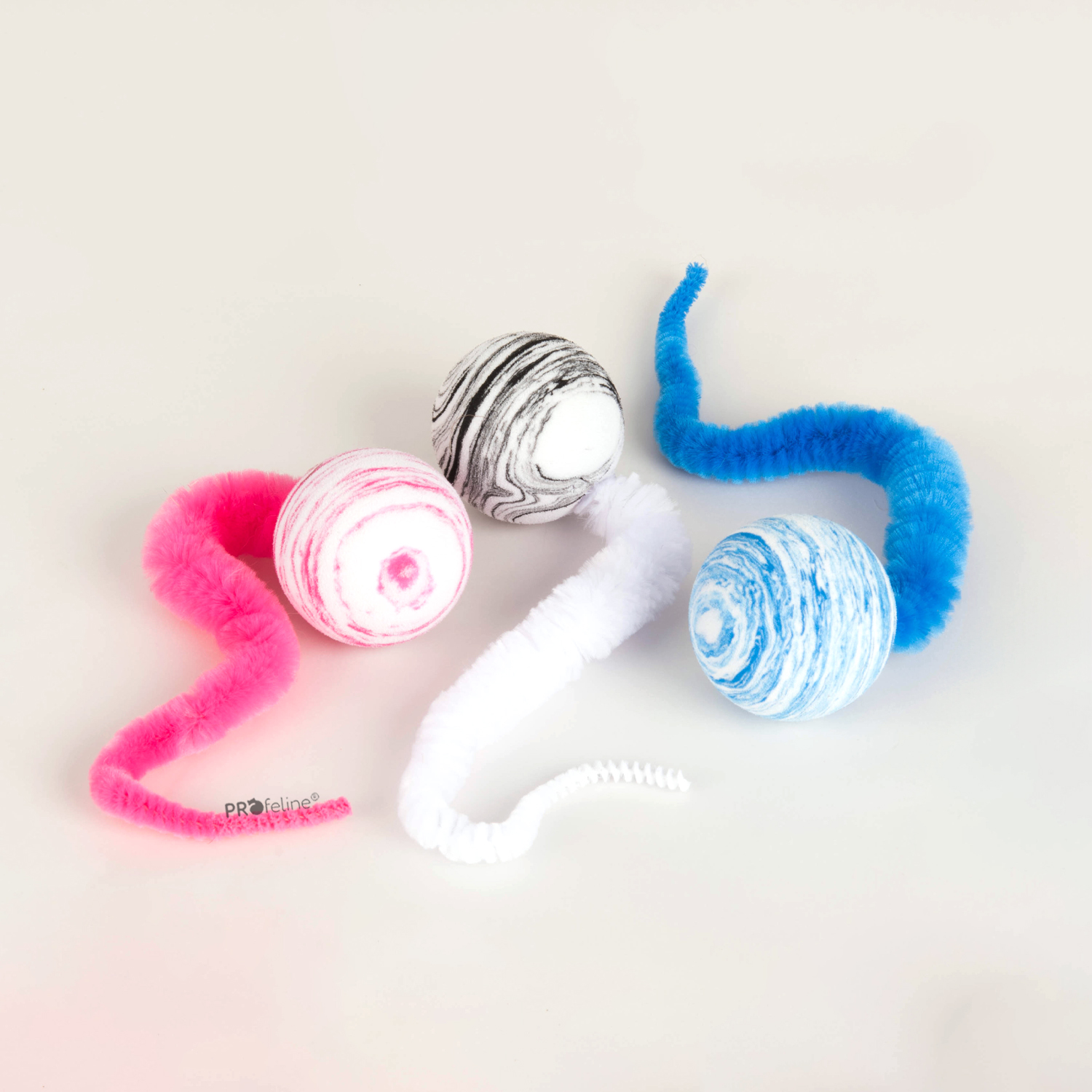 Katzenspielzeug Ball leicht mit Wurm Schwanz